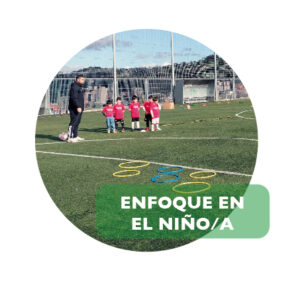 enfoque en el niño/a